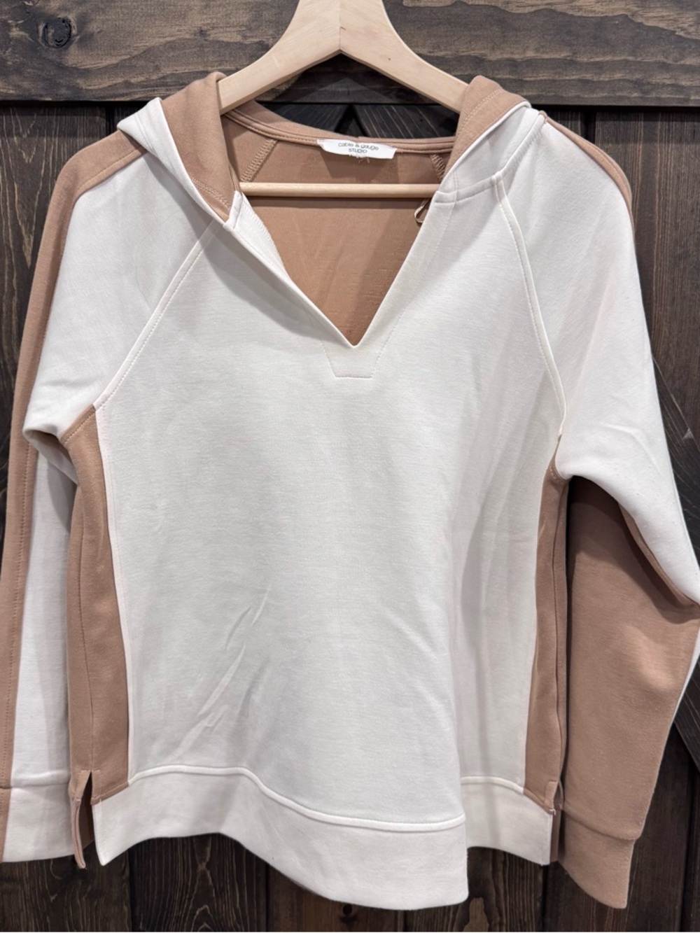Cable & Gauge Colorblock Hooded Pullover Sweatshirt - Cream & Tan